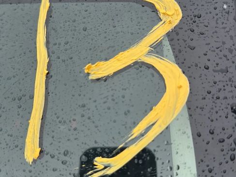 Used 2021 Toyota Corolla LE image 28