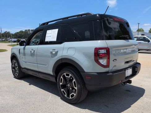 Certified 2022 Ford Bronco Sport Outer Banks w/ Tech Package AWD/4WD image 7