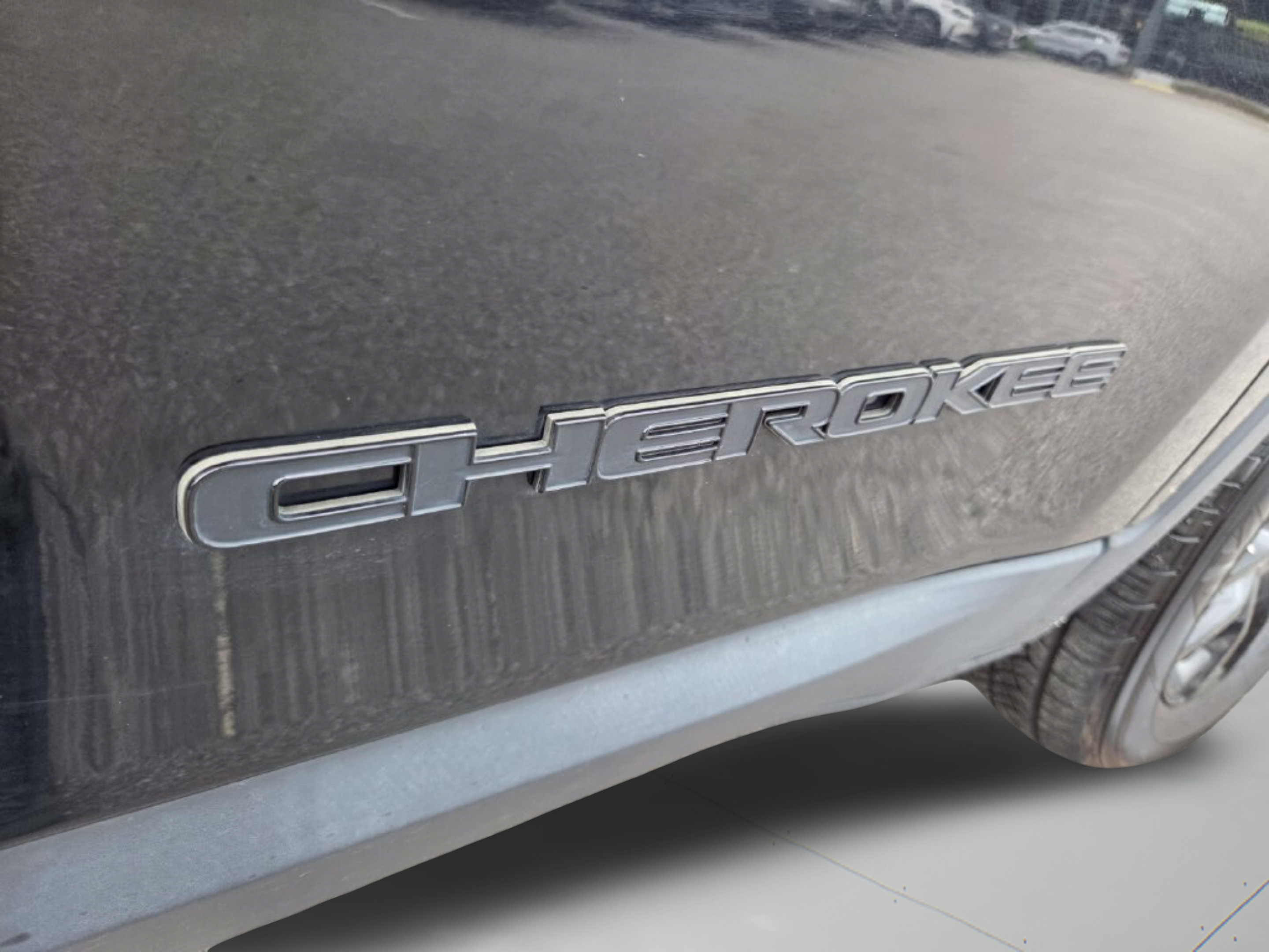 Used 2023 Jeep Cherokee Altitude Lux AWD/4WD image 32