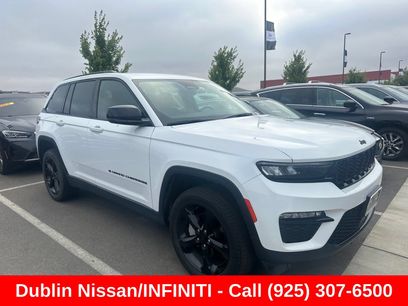Used 2023 Jeep Grand Cherokee Limited w/ Black Appearance Package