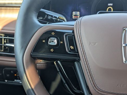 New 2026 Lincoln Aviator Reserve image 29