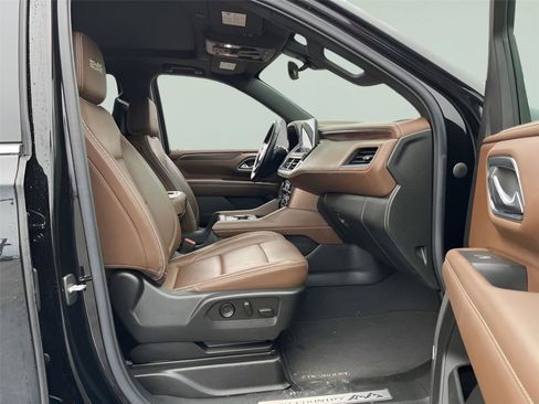 Used 2022 Chevrolet Tahoe High Country image 38