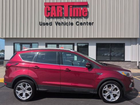 Used 2019 Ford Escape Titanium AWD/4WD image 2