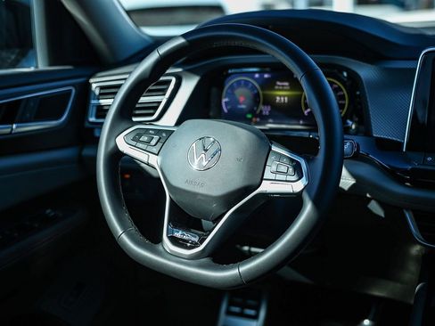 New 2026 Volkswagen Atlas Peak Edition image 30