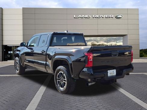 Used 2025 Toyota Tacoma SR5 RWD image 7
