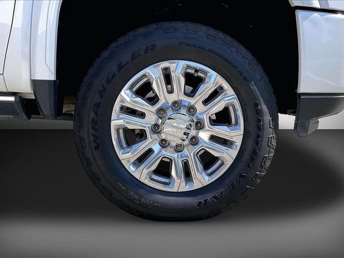 Used 2023 GMC Sierra 3500 Denali w/ Denali Ultimate Package AWD/4WD image 36
