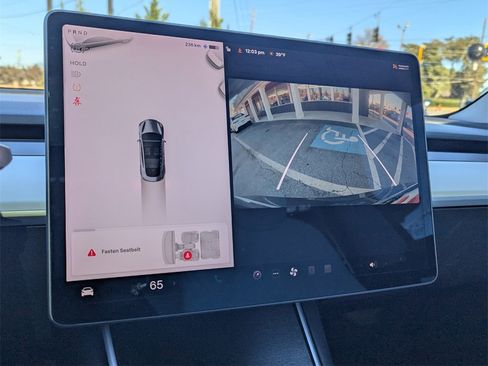 Used 2018 Tesla Model 3 Mid Range image 15