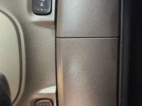 Used 2011 Honda Accord EX-L image 12