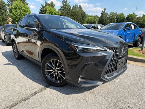 Used 2025 Lexus NX 350 AWD w/ Accessory Package (2T) image 3