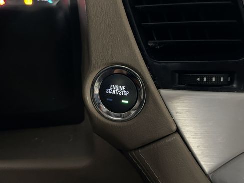 Used 2019 GMC Yukon XL SLT w/ Open Road Package image 24