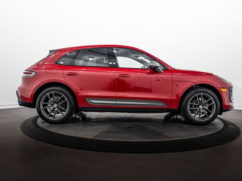 Certified 2026 Porsche Macan Turbo AWD/4WD image 8