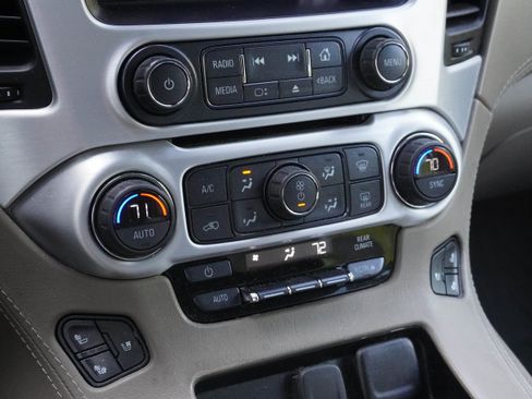 Used 2018 GMC Yukon SLT w/ Premium Edition image 29