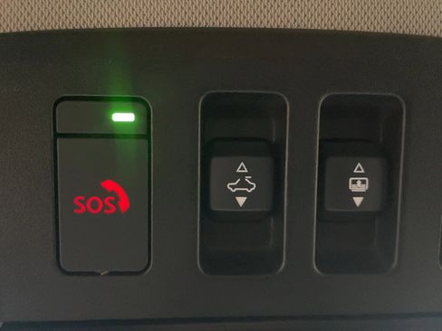 Used 2023 Nissan Rogue SL w/ SL Premium Package image 17