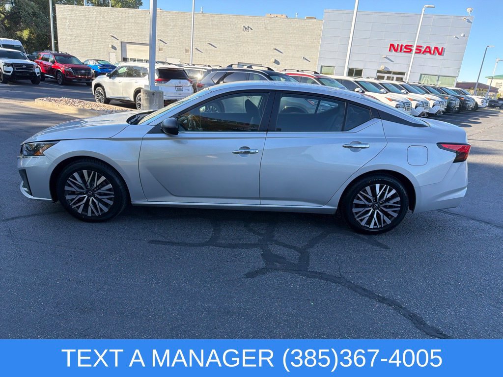 Used 2024 Nissan Altima 2.5 SV FWD image 7