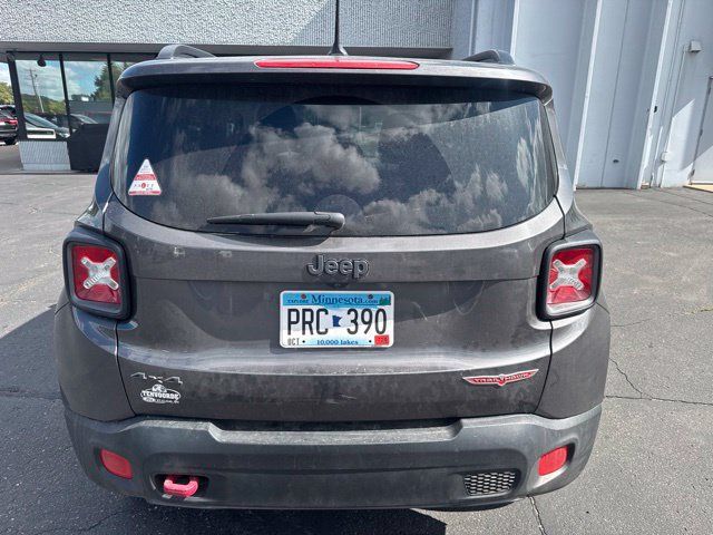 Used 2017 Jeep Renegade Trailhawk w/ Premium Trailhawk Package AWD/4WD image 8