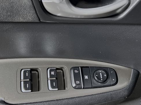 Used 2019 Kia Optima LX FWD image 17