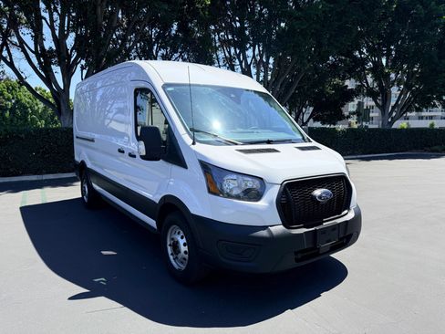 Used 2023 Ford Transit 250 148 Medium Roof AWD w/ Interior Upgrade Package image 7