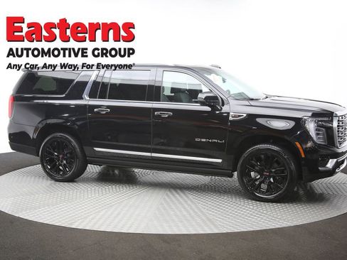 Used 2025 GMC Yukon XL Denali w/ Denali Reserve Package AWD/4WD image 55