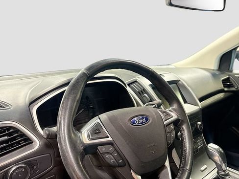 Used 2016 Ford Edge SEL w/ Equipment Group 201A AWD/4WD image 10