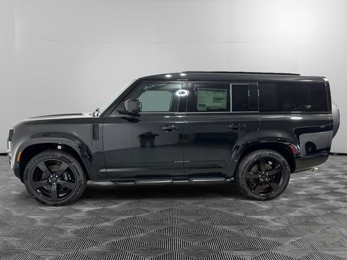 New 2026 Land Rover Defender 130 V8 image 2