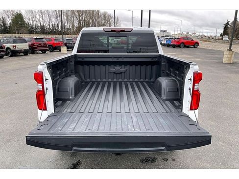 Used 2025 Chevrolet Silverado 1500 ZR2 w/ Technology Package image 11