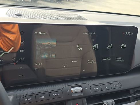 New 2025 Kia K4 EX image 24