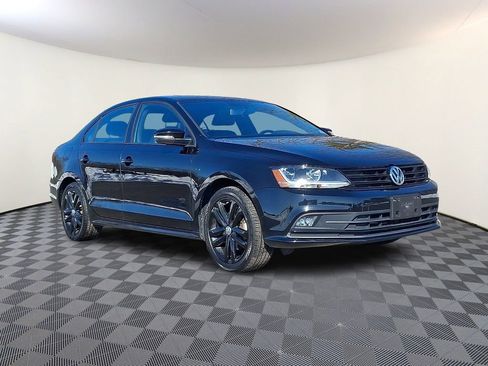 Used 2018 Volkswagen Jetta Sport image 1