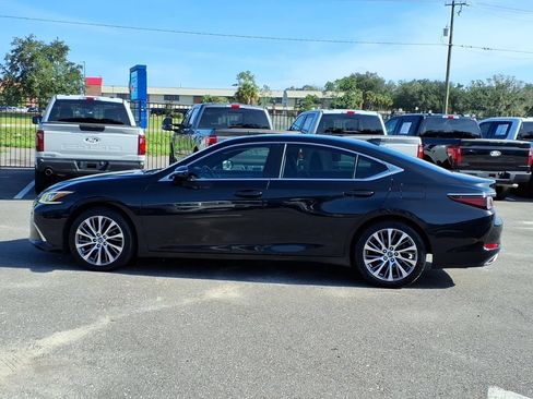 Used 2019 Lexus ES 350 w/ Premium Package FWD image 4