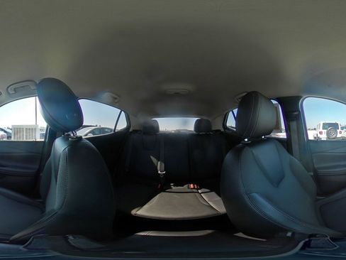 Used 2025 Buick Encore GX Preferred FWD image 41