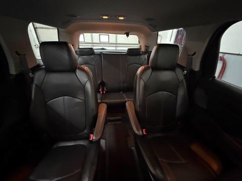 Used 2014 GMC Acadia SLT w/ Technology Package AWD/4WD image 28