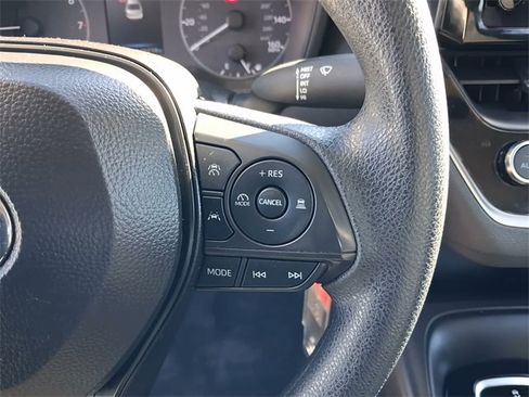 Certified 2025 Toyota Corolla LE image 15