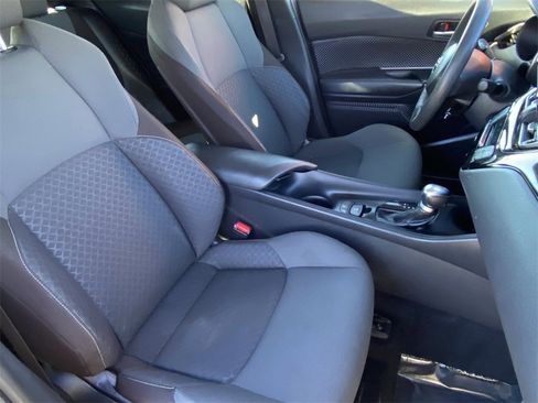 Certified 2020 Toyota C-HR LE image 13