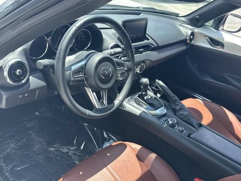 Used 2022 MAZDA MX-5 Miata Grand Touring w/ Weather Package RWD image 15