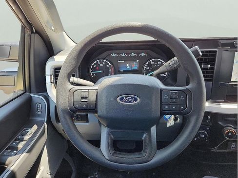 Used 2023 Ford F250 XL w/ STX Appearance Package AWD/4WD image 20