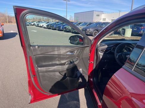 Used 2023 Buick Encore GX Essence w/ Experience Buick Package image 28