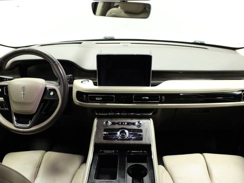 Used 2020 Lincoln Aviator Reserve w/ Equipment Group 202A image 21