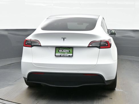 Used 2021 Tesla Model Y 2WD image 5