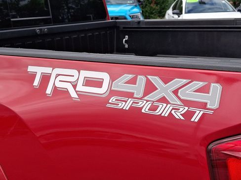 Used 2017 Toyota Tacoma TRD Sport w/ Tow Package (A/T) AWD/4WD image 28