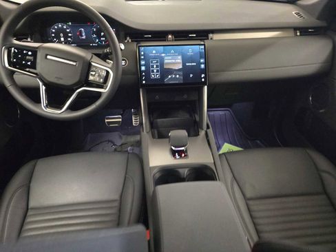 Certified 2025 Land Rover Discovery Sport Dynamic SE image 18