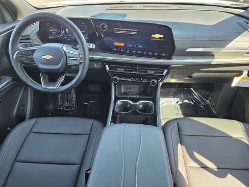 New 2026 Chevrolet Traverse LT w/ Driver Confidence Package FWD image 13