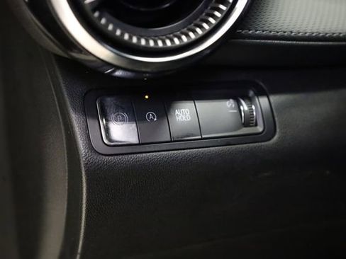 Used 2025 Chevrolet Equinox LT FWD image 13