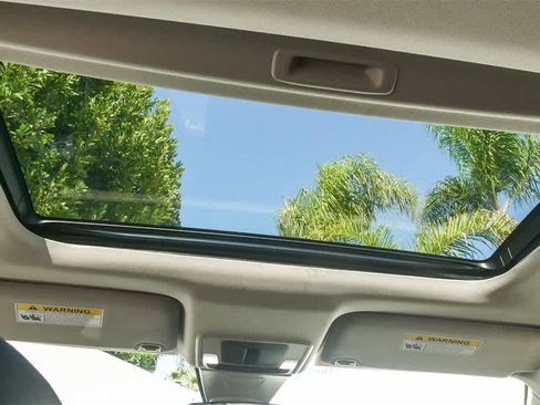 Used 2024 Honda Civic EX-L image 15