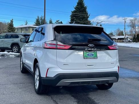 Used 2024 Ford Edge SEL image 3