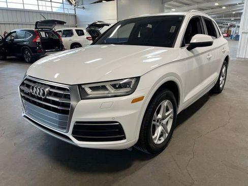 Used 2018 Audi Q5 2.0T Premium Plus w/ Premium Plus Package AWD/4WD image 7