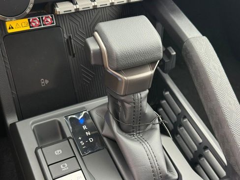 New 2026 Toyota Tacoma SR5 AWD/4WD image 12