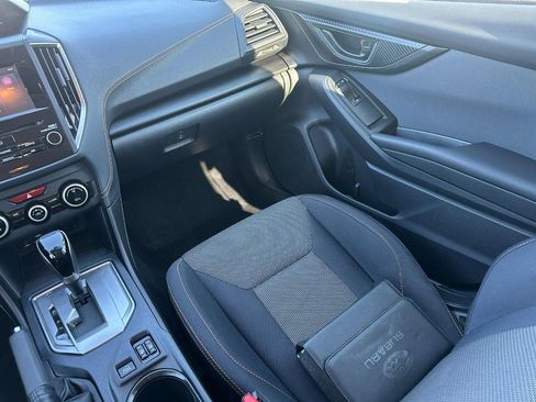 Used 2022 Subaru Crosstrek 2.0i Premium w/ Moonroof Package image 16