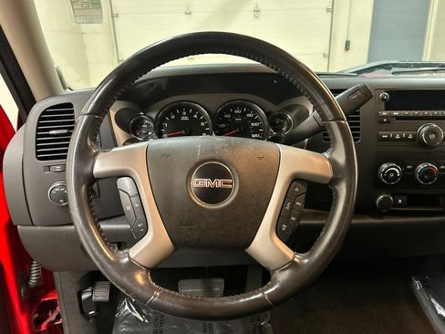 Used 2011 GMC Sierra 1500 SLE w/ SLE Preferred Package AWD/4WD image 9