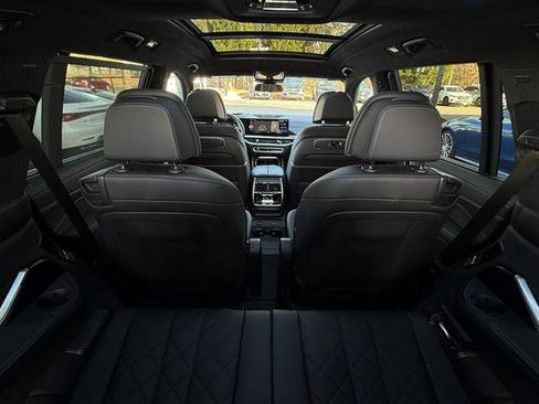 Used 2023 BMW X7 xDrive40i w/ Executive Package image 50