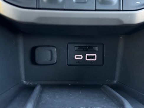 Used 2021 GMC Acadia Denali w/ Denali Technology Package image 6