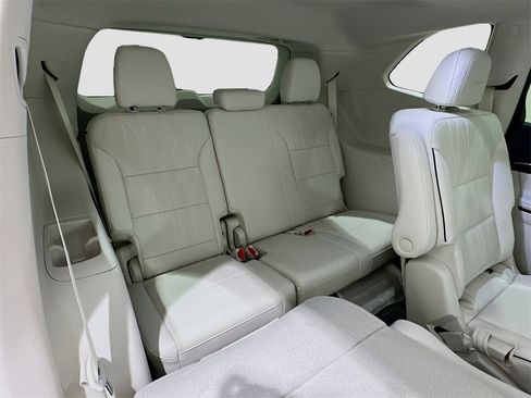 New 2026 Buick Enclave Avenir image 29